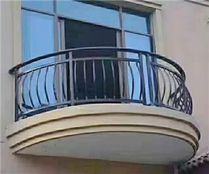 陽(yáng)臺(tái)護(hù)欄